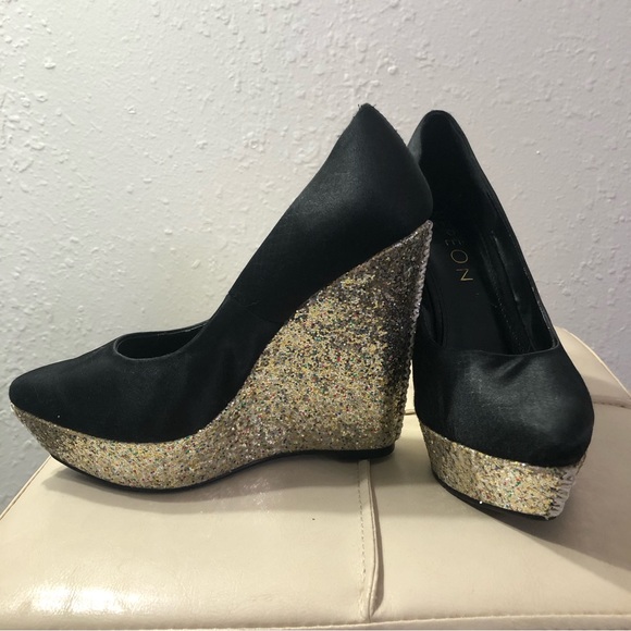Dereon Shoes - Deréon Women’s Wedge Heals Black Gold Sparkle High Satin 7.5